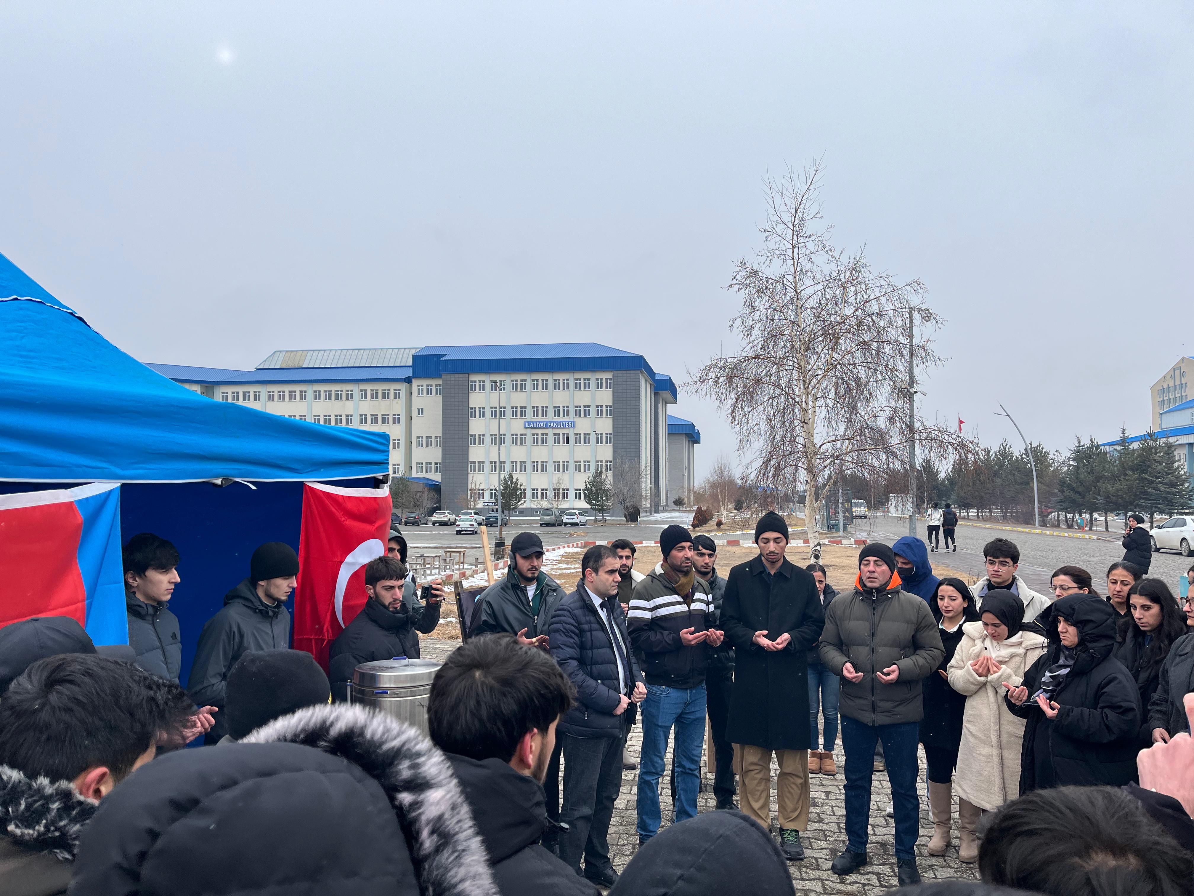 Azerbaycan Uçak Kazasında Hayatını Kaybedenler Kafkas Üniversitesi’nde Anıldı