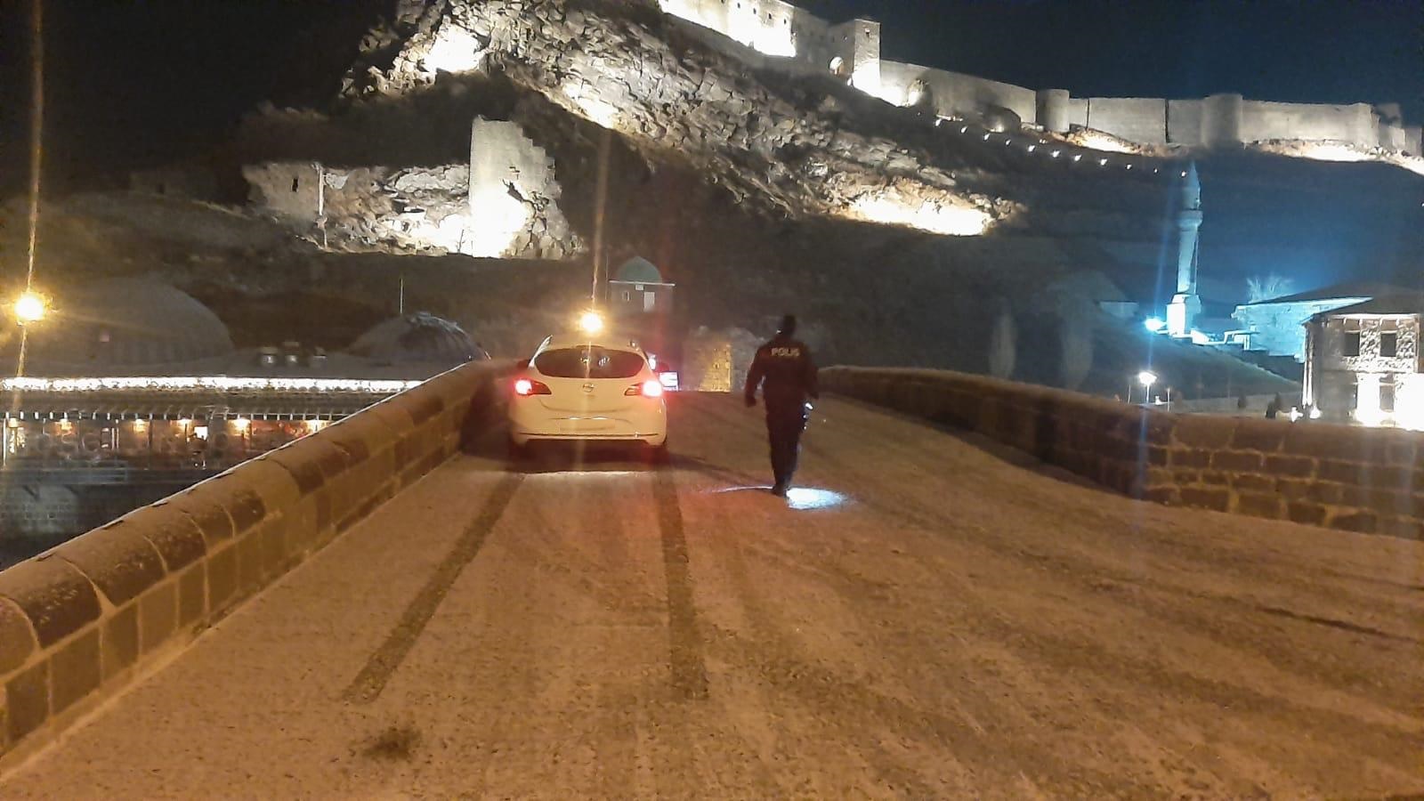 Kars'ta şok uygulamalar devam ediyor