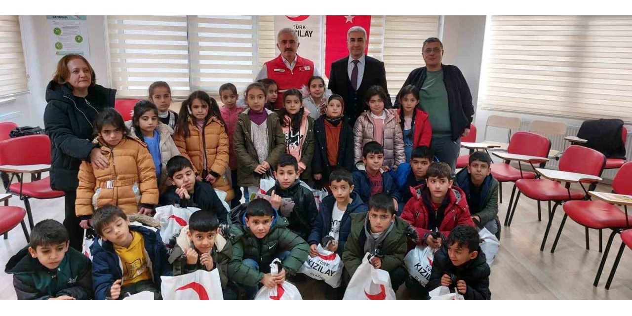 Elazığ’da ilkokul öğrencilerinden anlamlı ziyaret