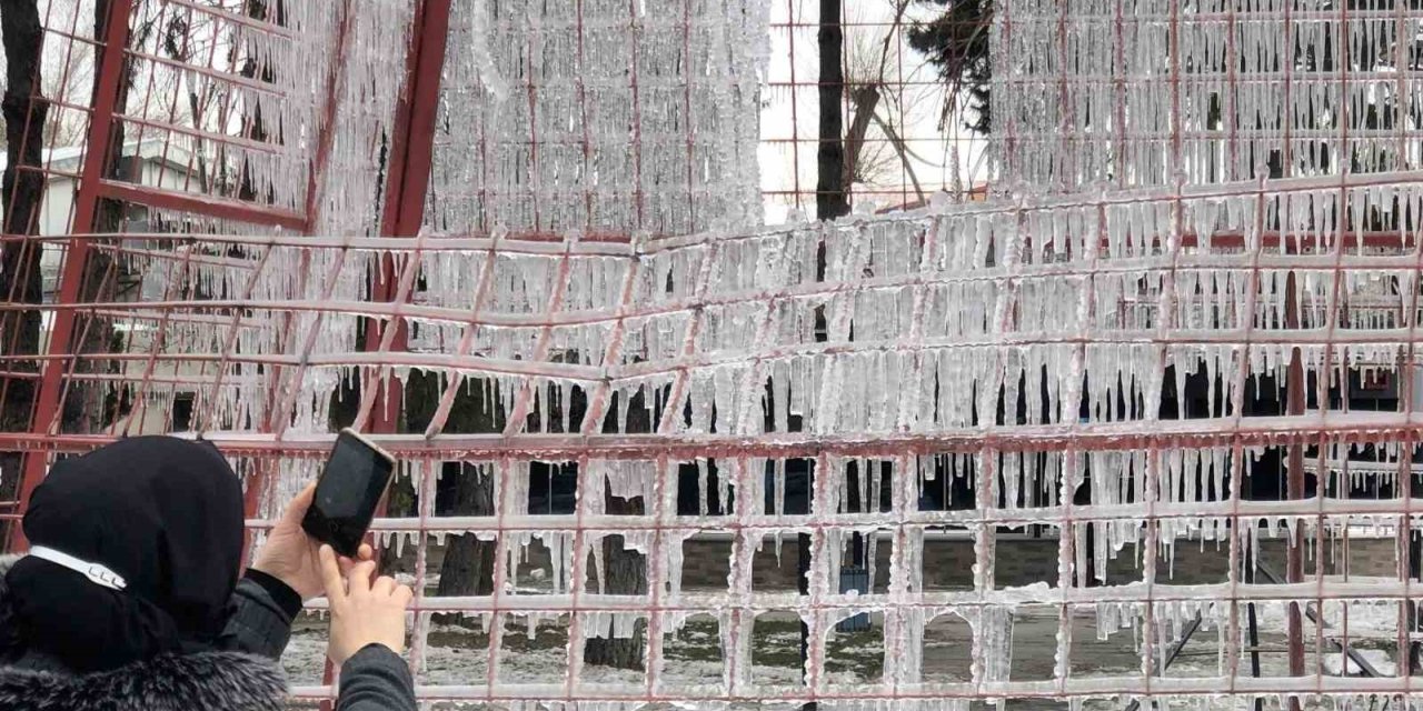 Erzincan’da soğuk hava etkisini sürdürüyor