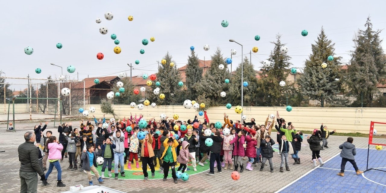 Yeşilyurt Belediyesi’nin ‘Spor İstasyonları’ projesine yoğun ilgi