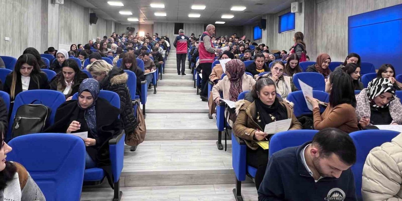 Hakkari’ye yeni atanan öğretmenlere seminer