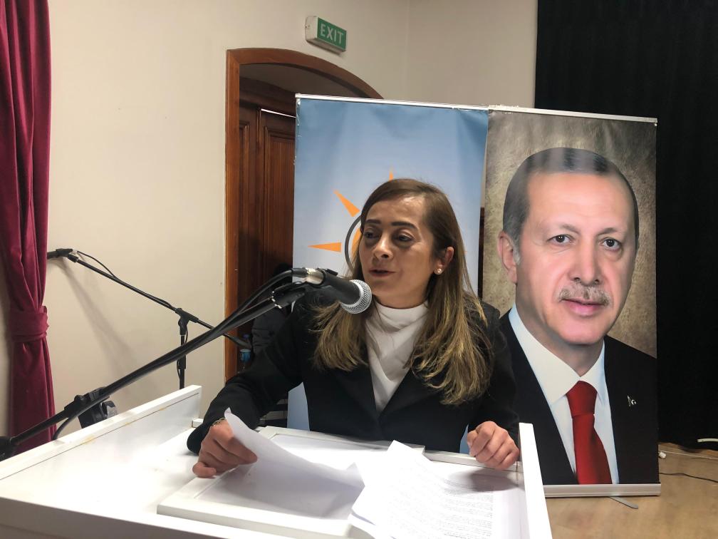 AK Parti Kadın Kolları Başkanı Zelal Sara yeniden güven tazeledi