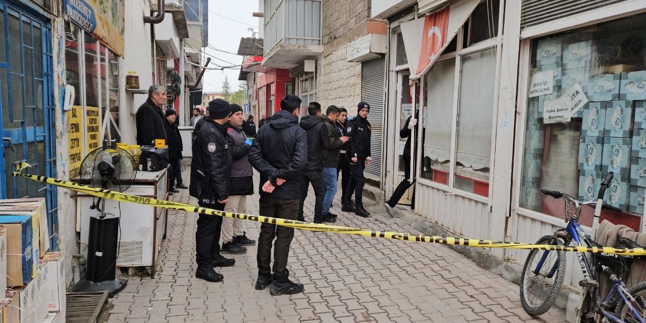 Hamur makinesine takılan atkı sonu oldu