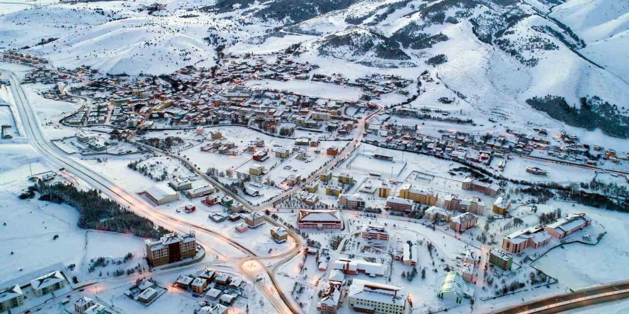 Erzincan’ın köylerinde kış mesaisi