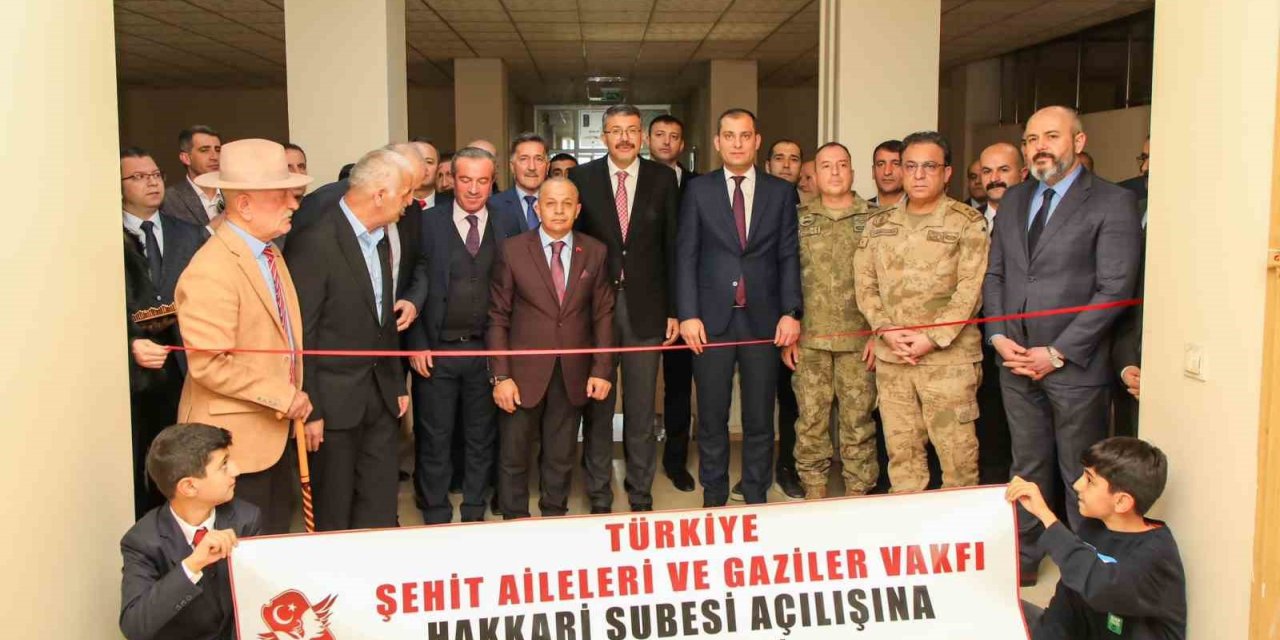 TUSAG Hakkari Şubesi dualar eşliğinde açıldı