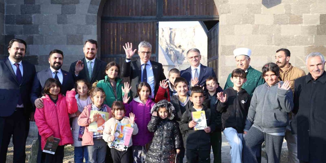 Sağlık Bakanı Memişoğlu: "Van’ımıza 800 yataklı bir şehir hastanesi kazandıracağız"