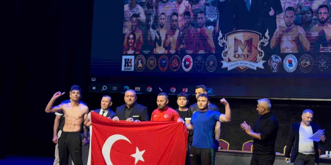 Kick Boks turnuvasındaki başarısı ilçede sevinçle karşılandı