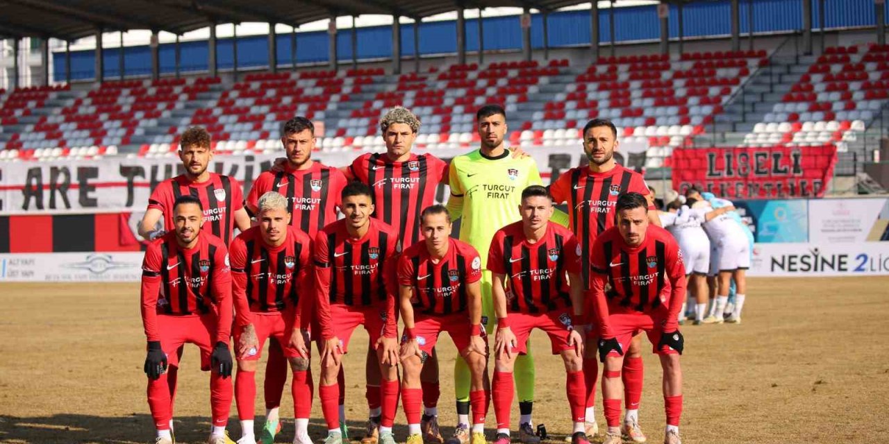 TFF 2. Lig Kırmızı Grup: Vanspor FK: 3 - Nazillspor: 1