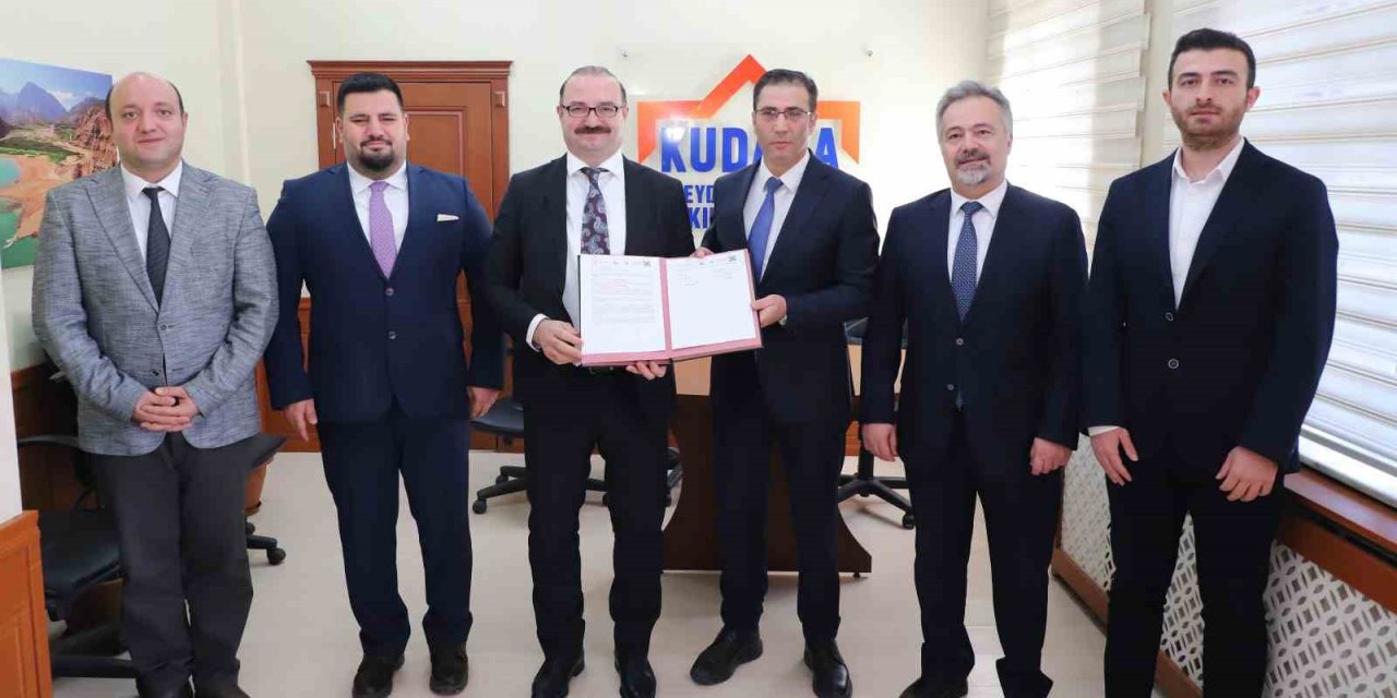 Atatürk Üniversitesi gençleri "yeni teknoloji binasıyla" geleceğe hazırlayacak