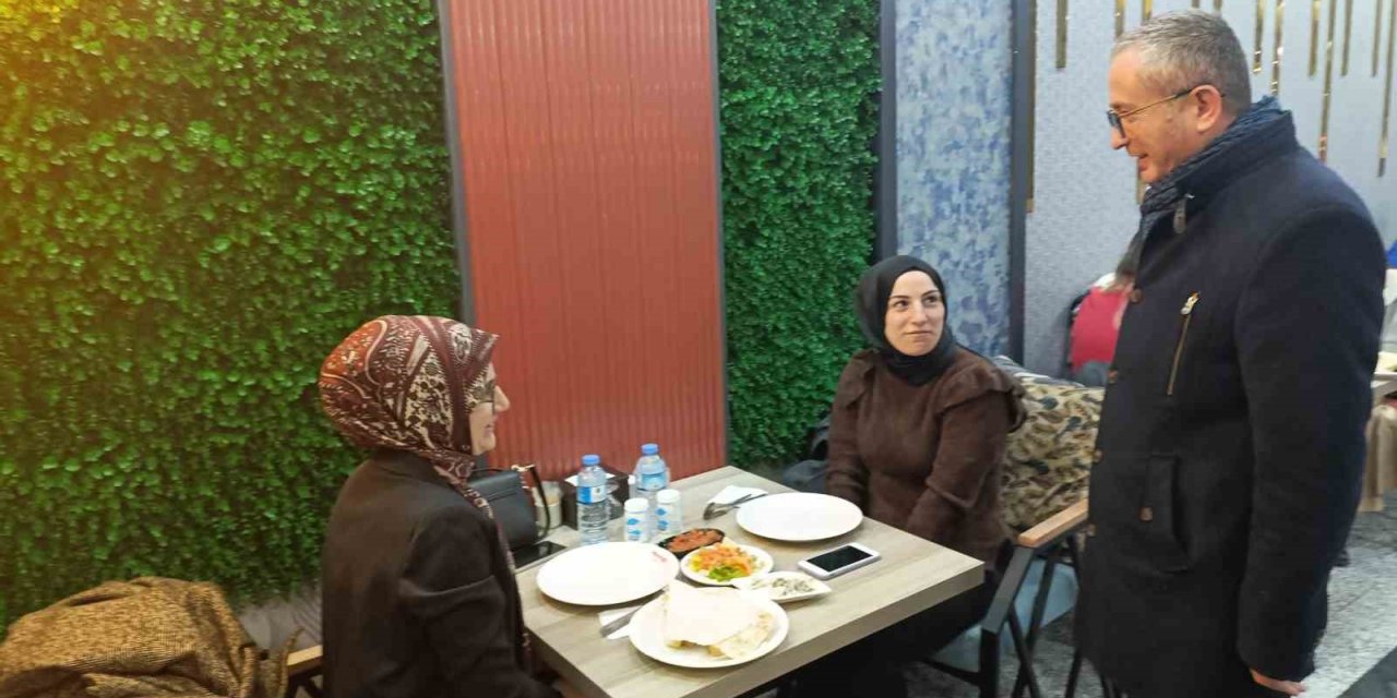 Ağrı’da aday öğretmenler için tanışma ve kaynaşma yemeği düzenlendi