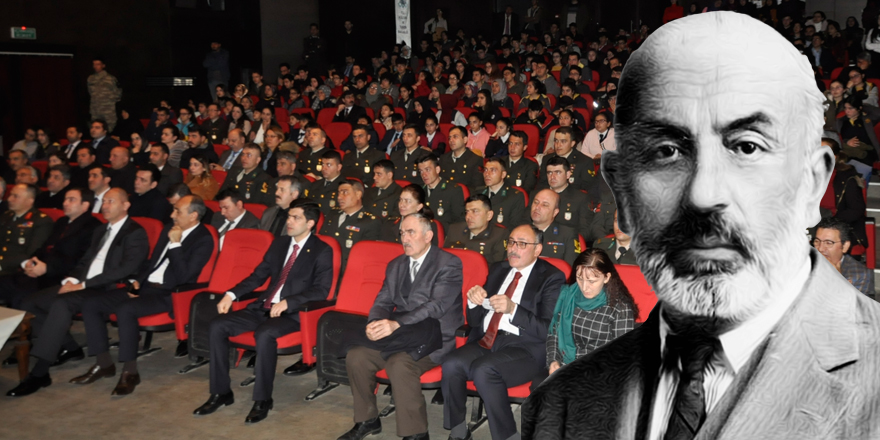 İstiklal Marşımızın yazarı Mehmet Akif Ersoy Kars'ta anıldı