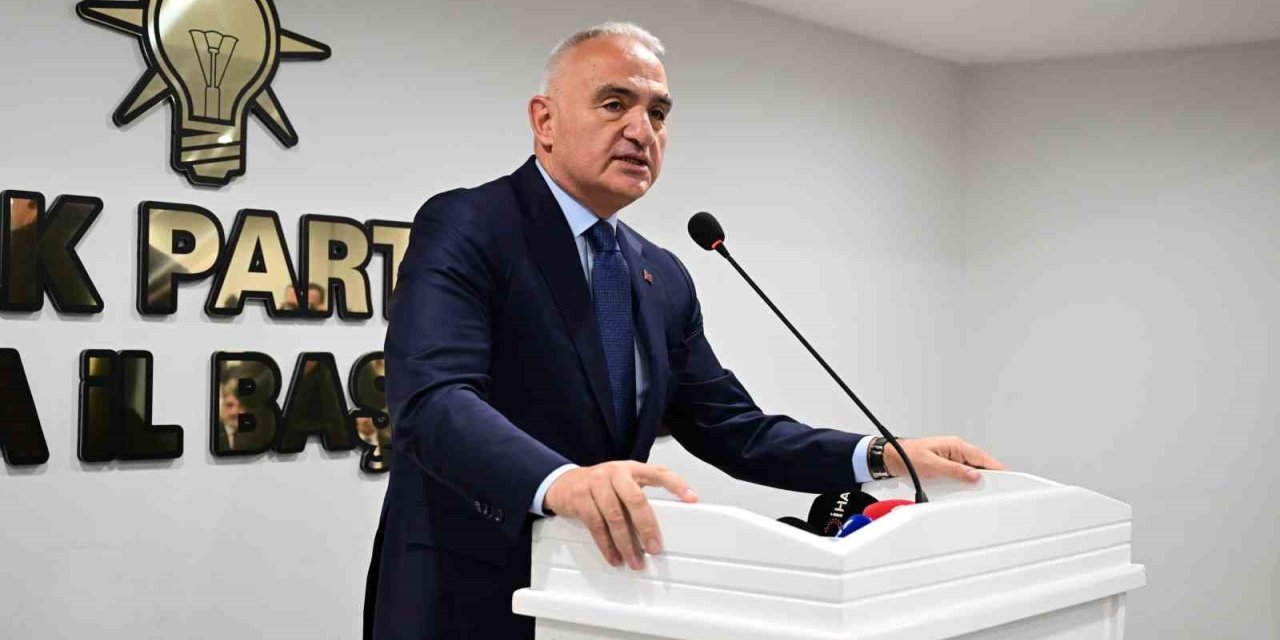 Bakan Ersoy: "Depremlerden etkilenen 377 kültür varlığı için restorasyon çalışmalarına başlanıldı"