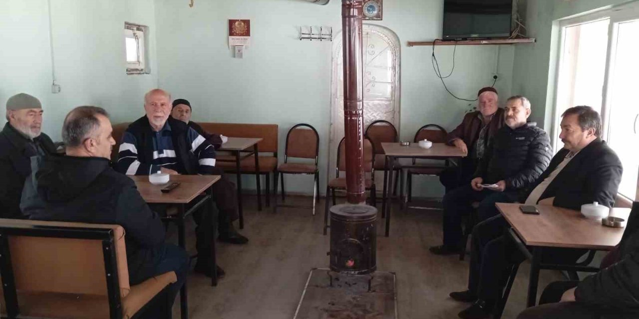 Çiftçiler meyve ve sebzelere zarar veren hastalıklara karşı bilgilendirildi