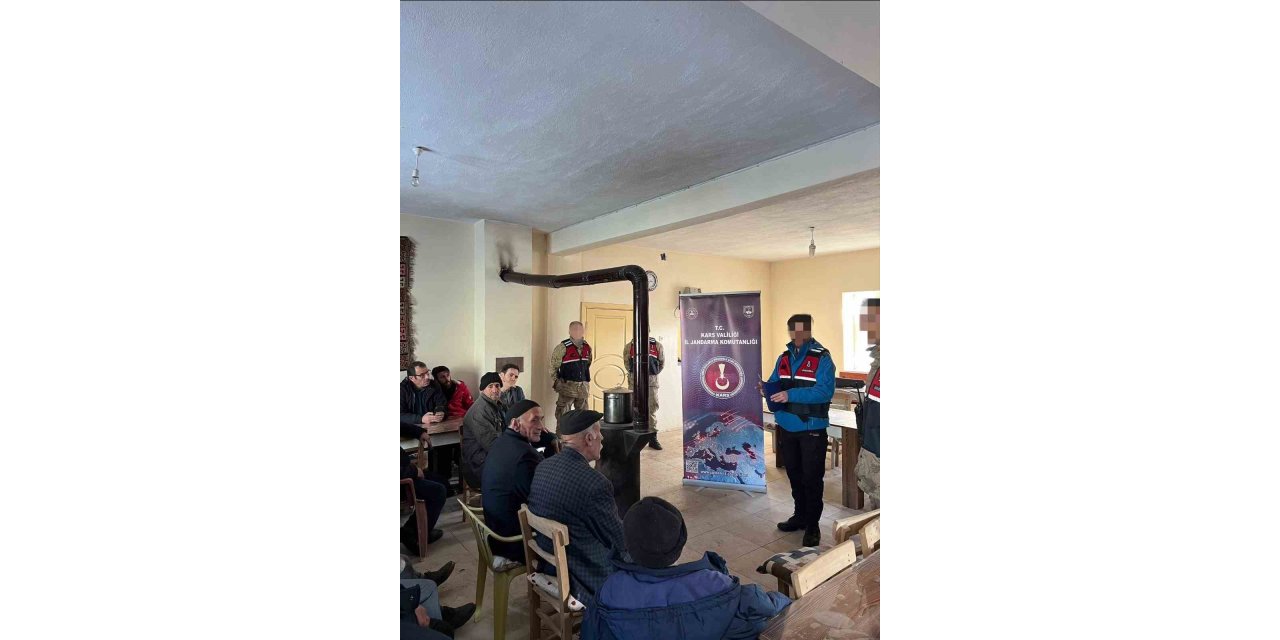 Kars’ta vatandaşlara jandarmadan siber güvenlik eğitimi