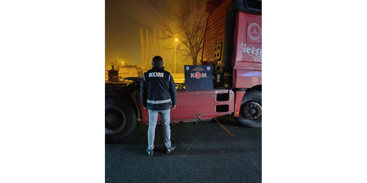 Iğdır’da bin 764 litre gümrük kaçağı akaryakıt ele geçirildi