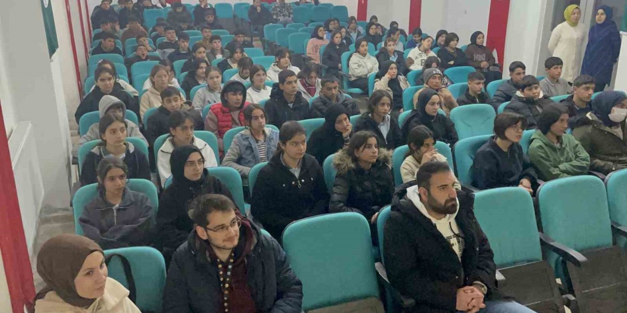 Malazgirt’te skolyoz taramaları sürüyor