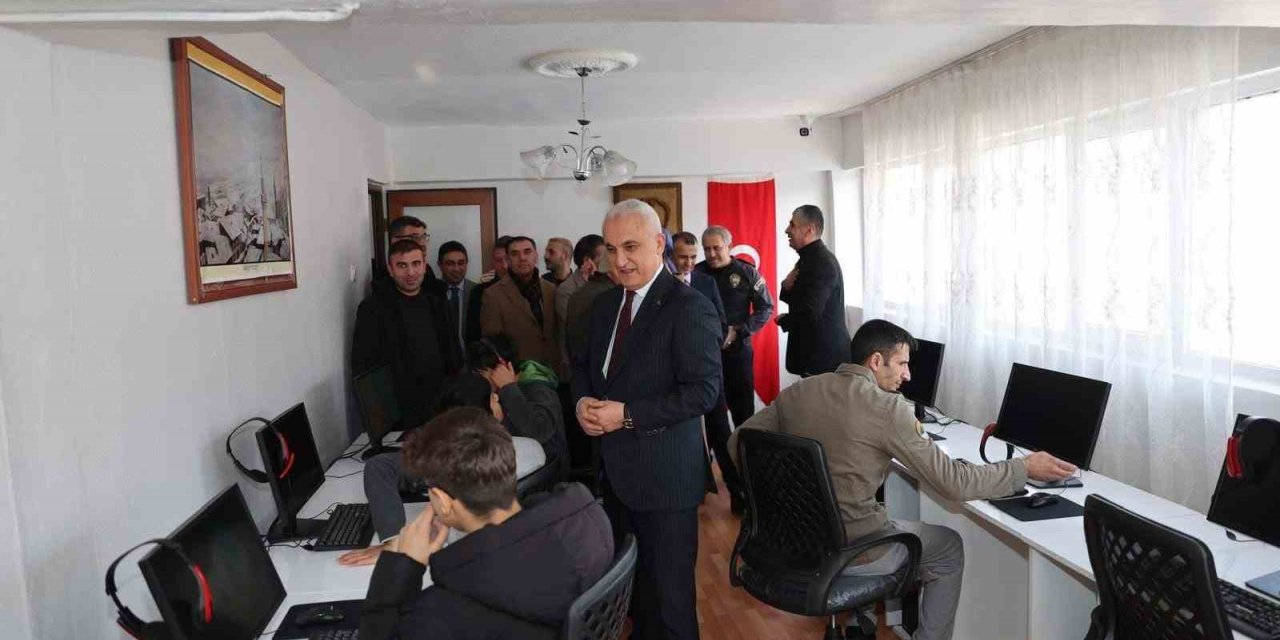 Muş Gençliği Uyuşturucu ile Mücadele Derneği umut olmaya devam ediyor