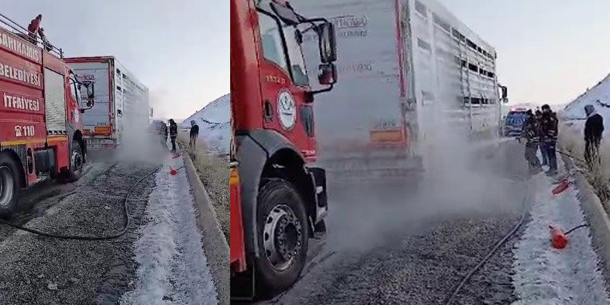 Sarıkamış’ta lastiği patlayan tır alev aldı