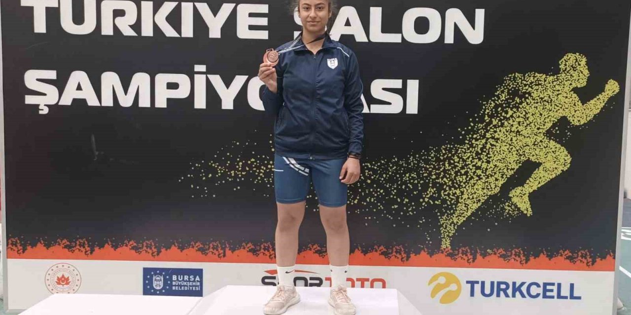 Gülnaz Çetin’den güllede 3.’lük