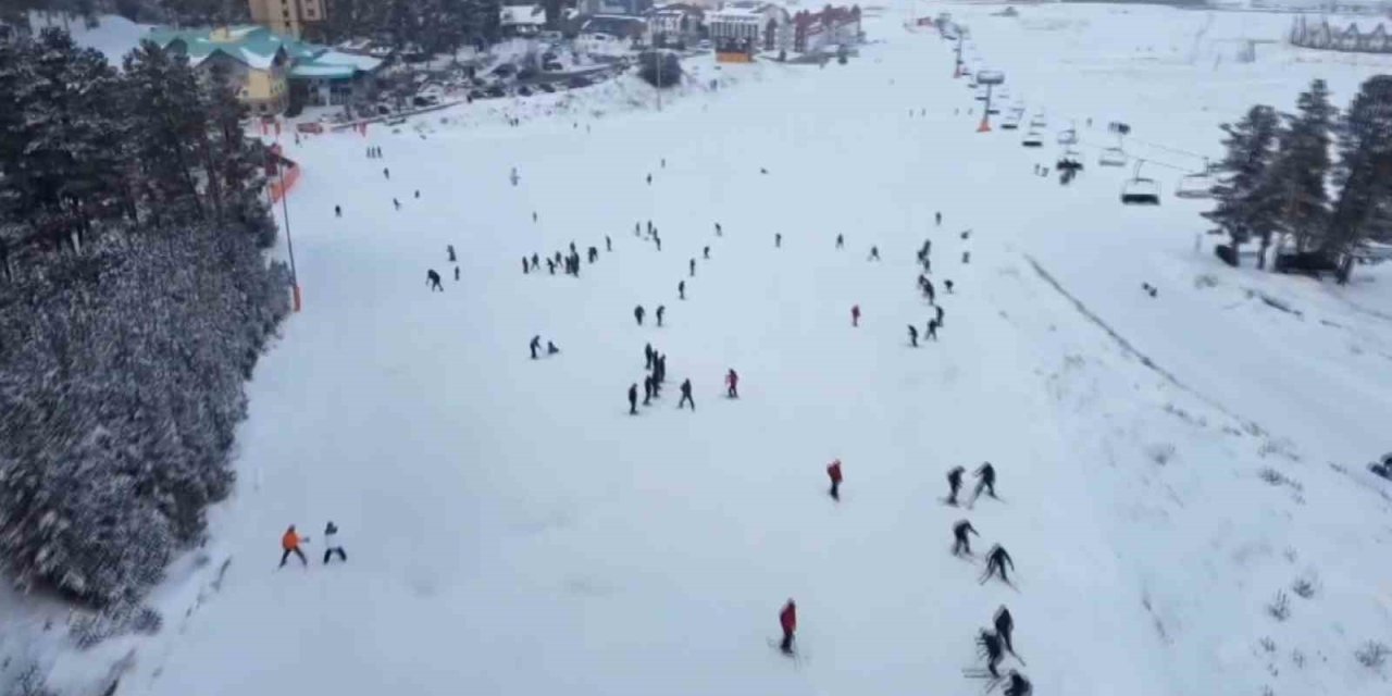 Sarıkamış kayak merkezi kayak tutkunlarını ağırlıyor