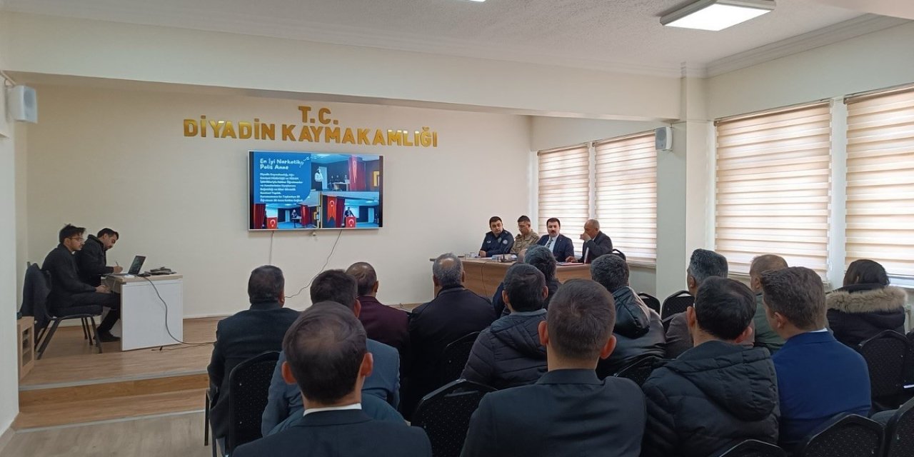Diyadin’de "Okul Güvenliği ve tedbirleri" toplantısı yapıldı