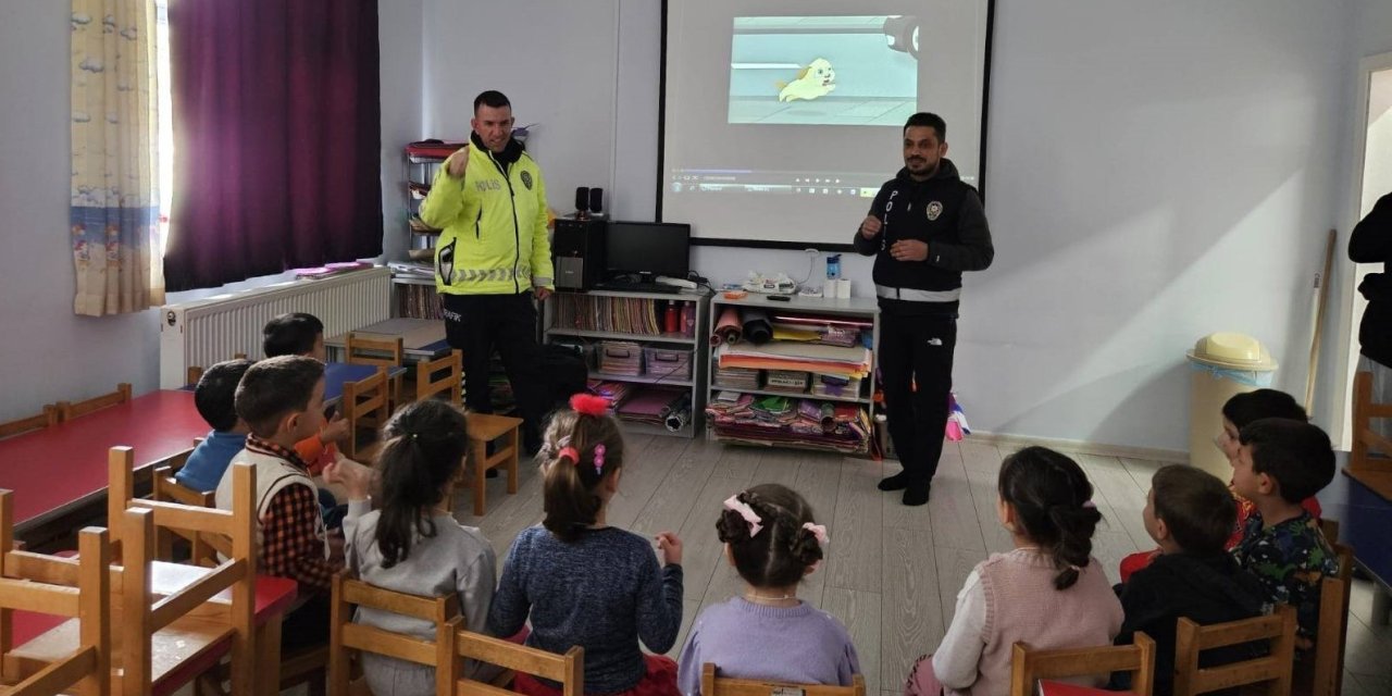 Emniyetten çocuklara güvenlik eğitimi