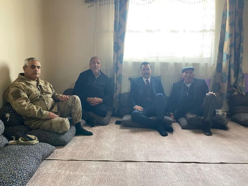 Akyaka Kaymakamı Demirtaş’tan Kıbrıs gazisine ziyaret