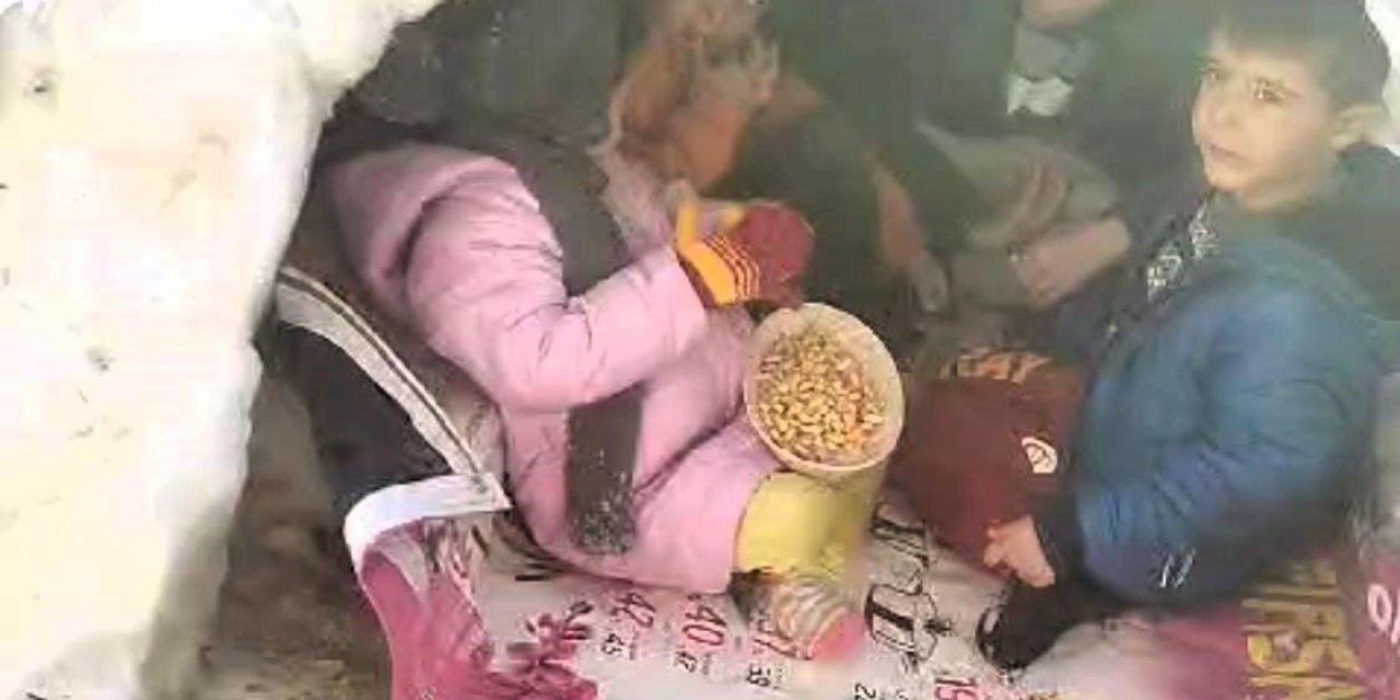 Doğanşehir’de çocukların kardan ev keyfi yürekleri ısıttı