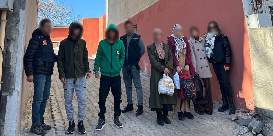 Kars'ta düzensiz göçmenler yakalandı