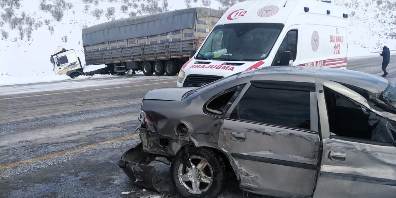 Malatya-Adıyaman yolunda trafik kazası: 2 yaralı