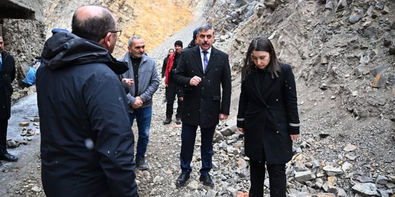 Uzundere’de kaya ıslah çalışması tamamlandı