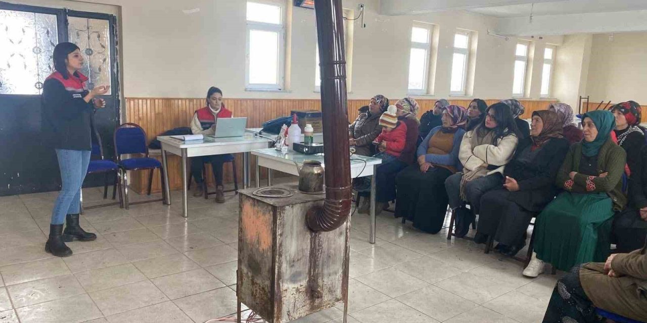 Arpaçay’da kadın çiftçiler hem öğreniyor hem güçleniyor