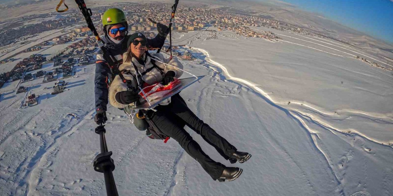 Gökyüzünde cağ kebap keyfi