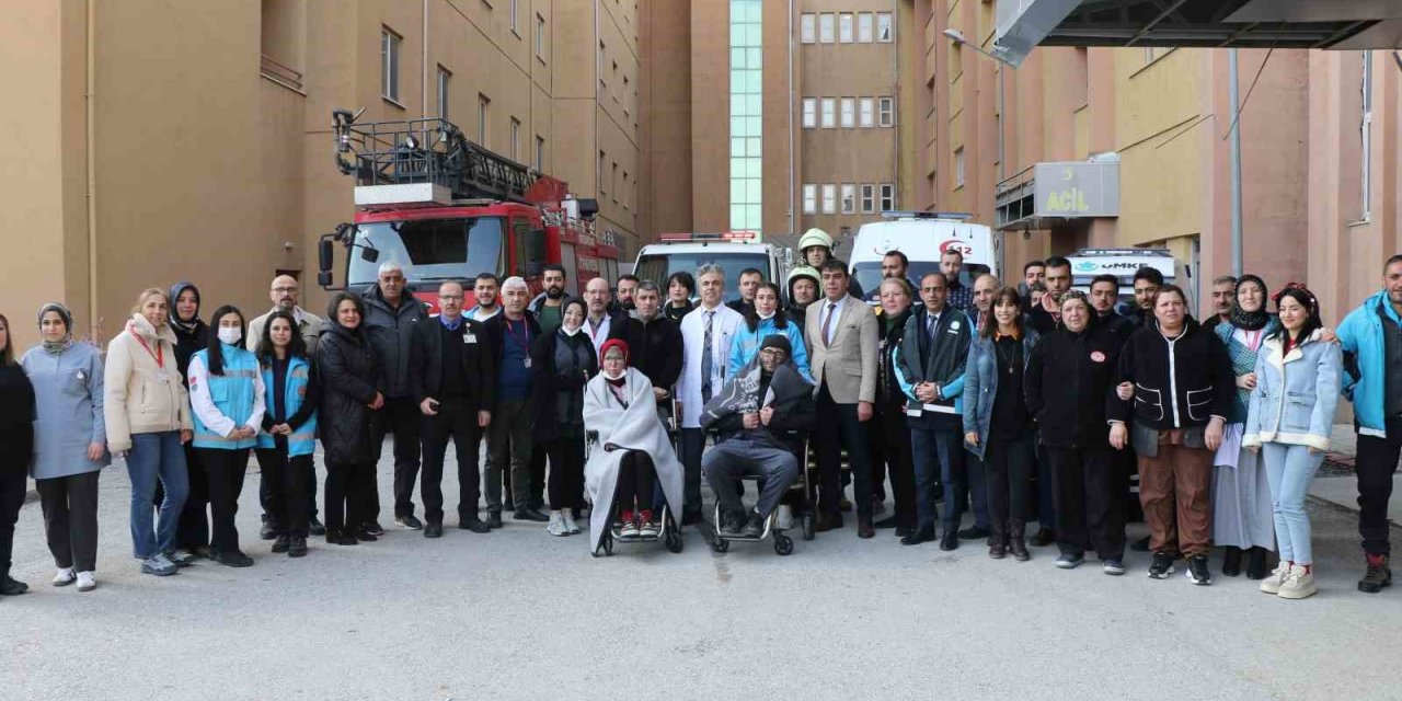 Hastanede gerçekleştirilen tatbikat gerçeği aratmadı