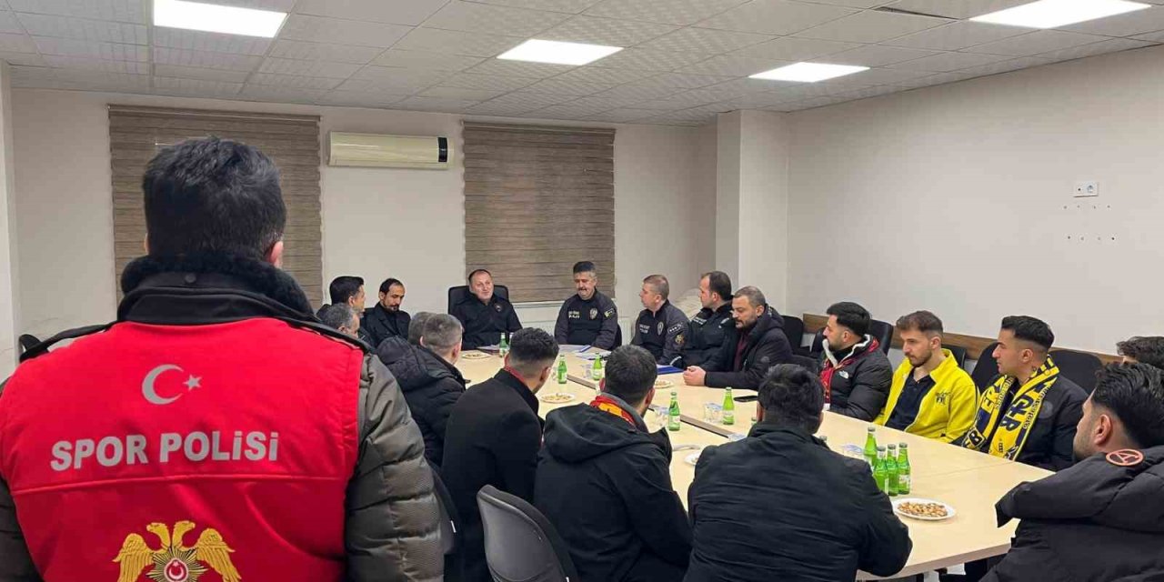 Emniyet Müdürü Baybaba taraftar gruplarıyla bir araya geldi