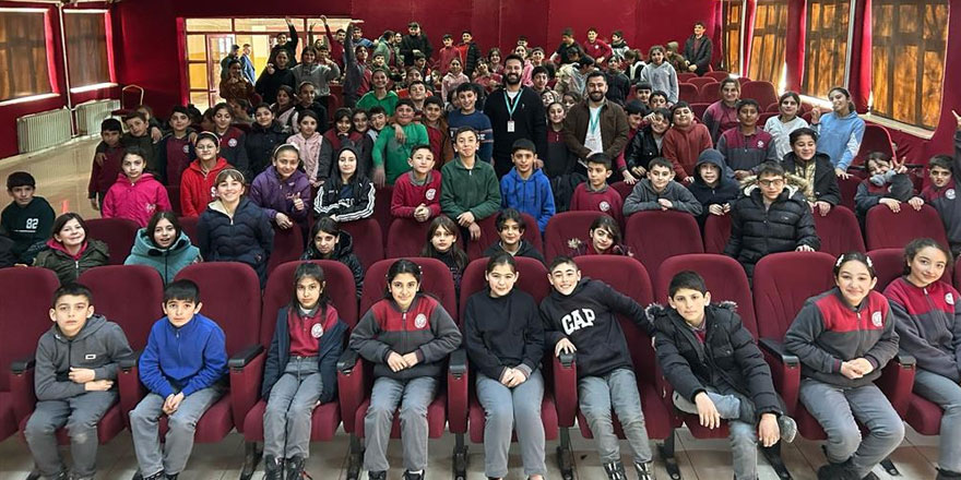 Öğrencilere Siber Zorbalık ve Güvenli İnternet Kullanımı Eğitimi