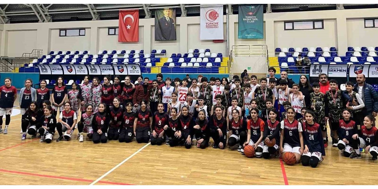 Sabancı basketbol küçüklerde hem kızlarda hem erkekler de şampiyon