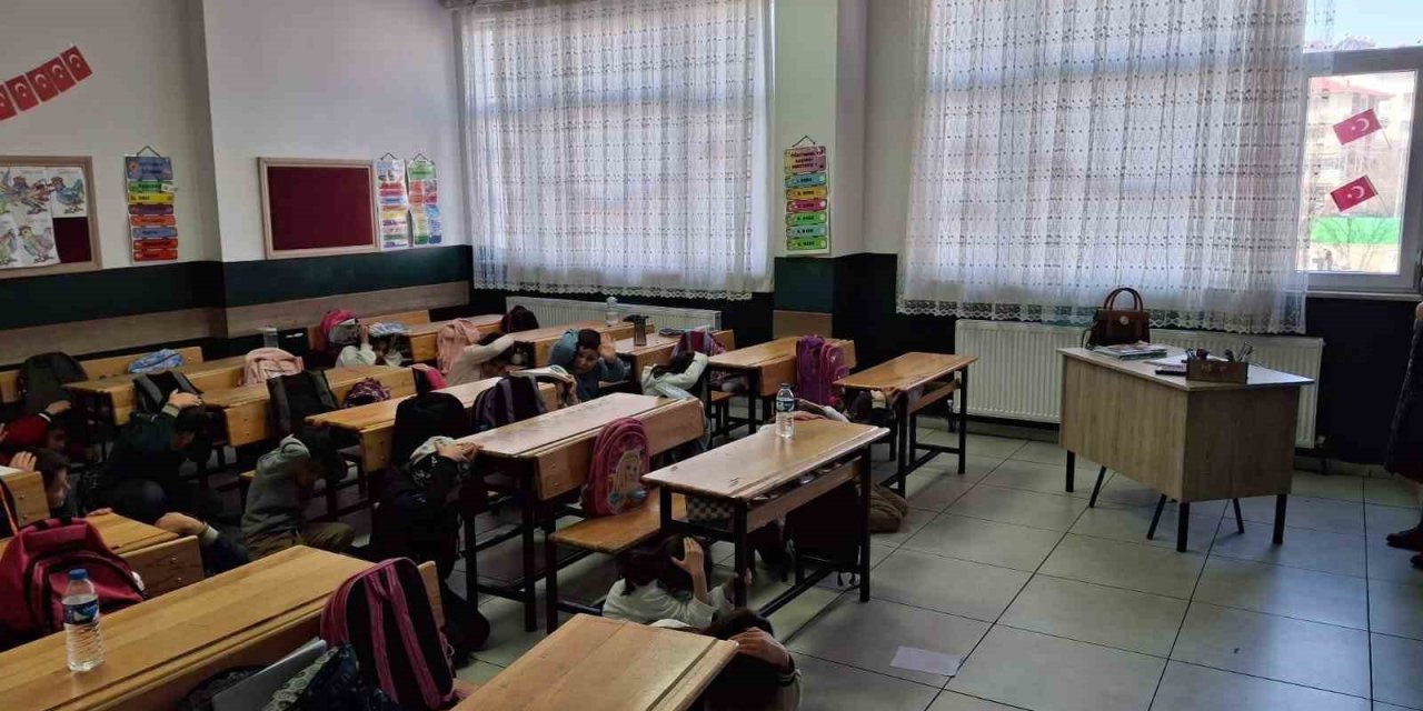 Bingöl’de deprem tatbikatı