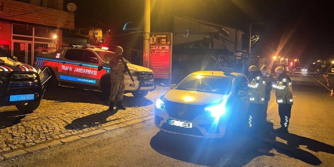 Jandarma ekipleri 25 bin aracı kontrol etti