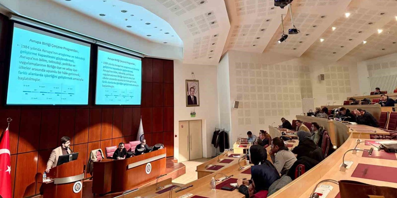 Atatürk Üniversitesi proje ofisi tarafından proje yazma eğitimi verildi