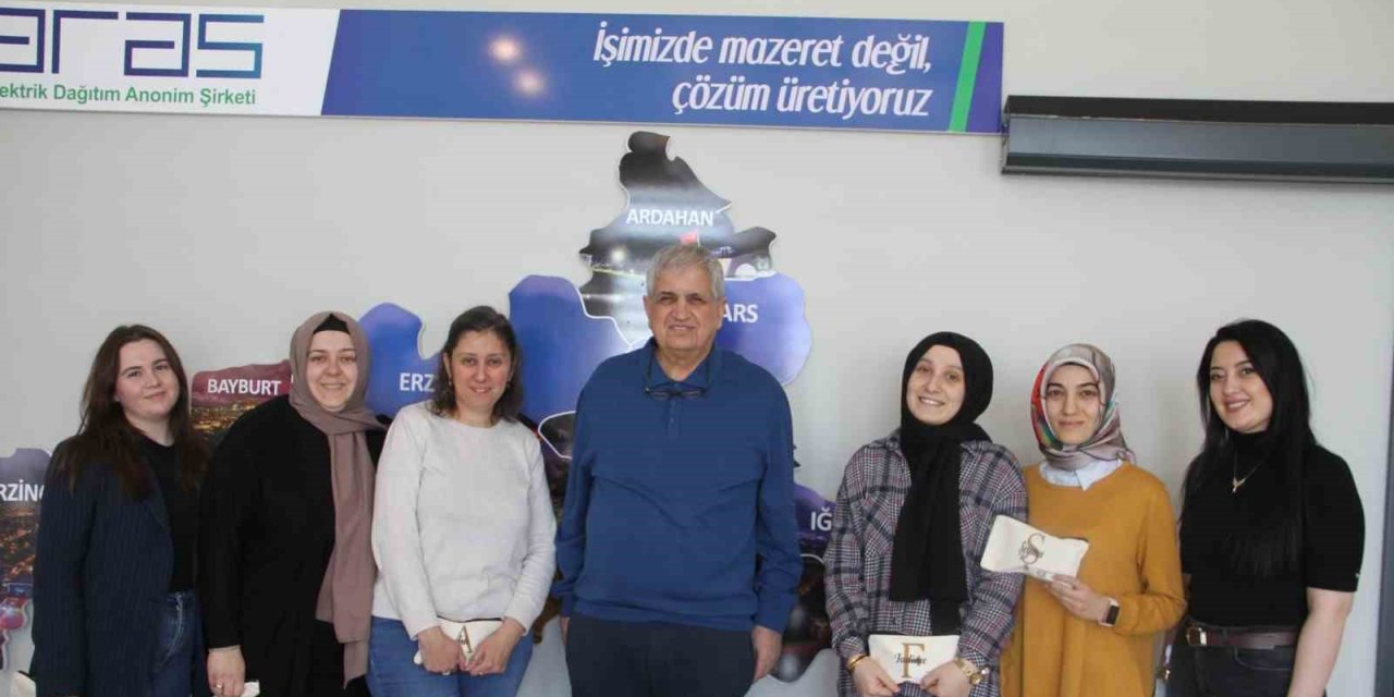 Aras EDAŞ’ta kadın çalışanlara anlamlı 8 Mart kutlaması
