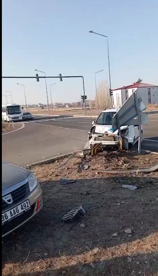 Kars’ta trafik kazası: 2 yaralı