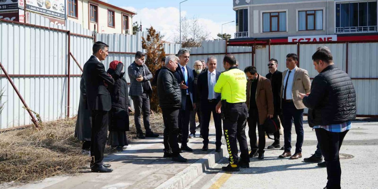 Yeni hastanede incelemede bulundular