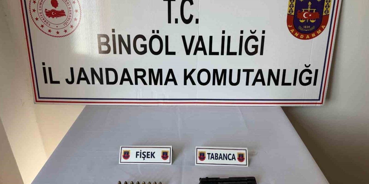 Bingöl’de ruhsatsız silah ve uyuşturucu madde ele geçirildi