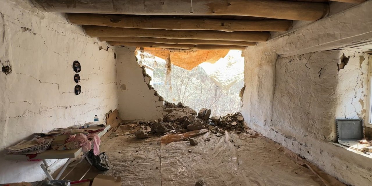 Irak’taki deprem Yüksekova’da hasara neden oldu