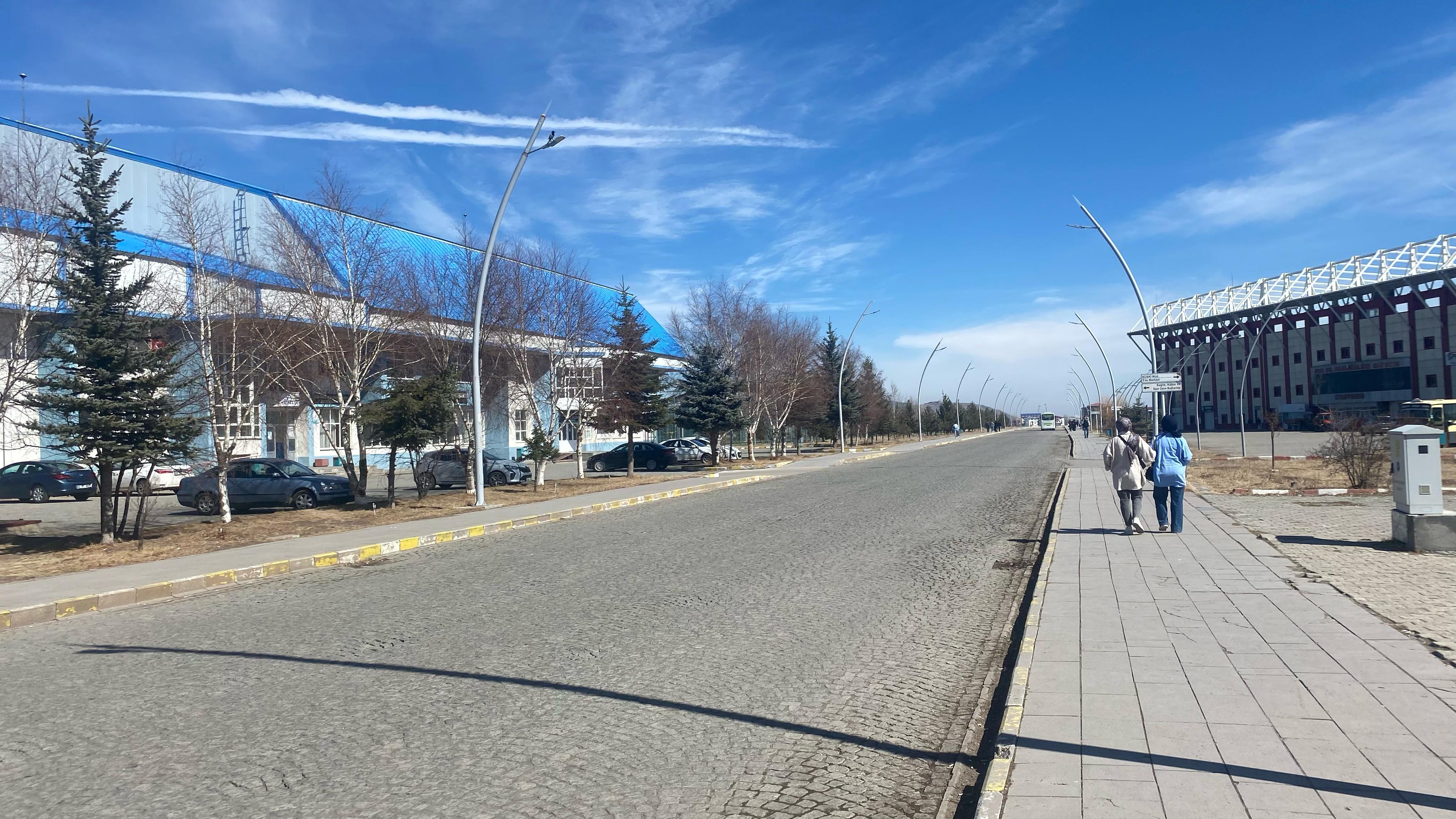 Mart Kapıdan Baktırıyor, Kars’ta Havalar Isınıyor