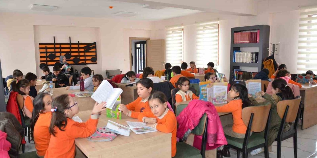 Erzincan’da 199 bin 700 kitap, 351 bin okurla buluşturuldu