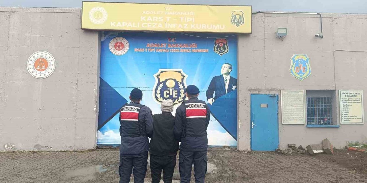 Kars’ta FETÖ operasyonu