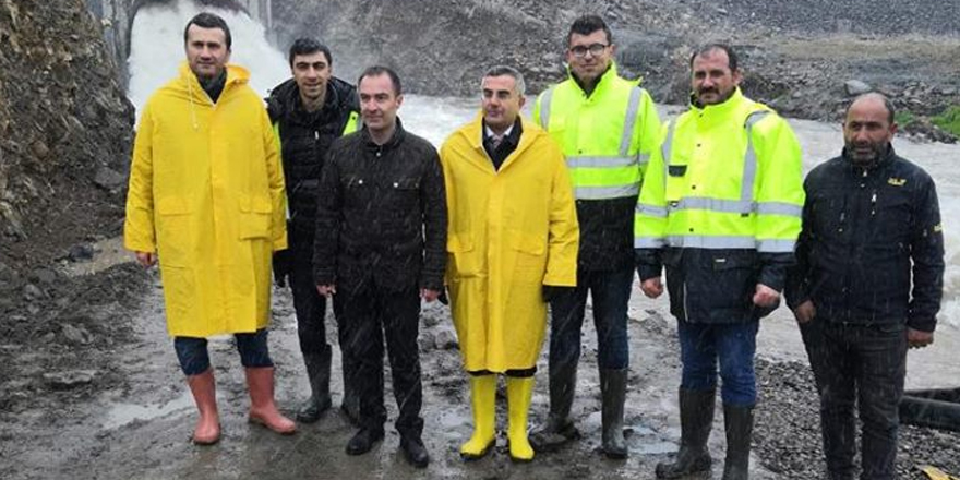 Kars Barajı dipsavağından su tahliyesine başlandı